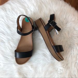 Rock & Candy Platform Sandals! NWT!